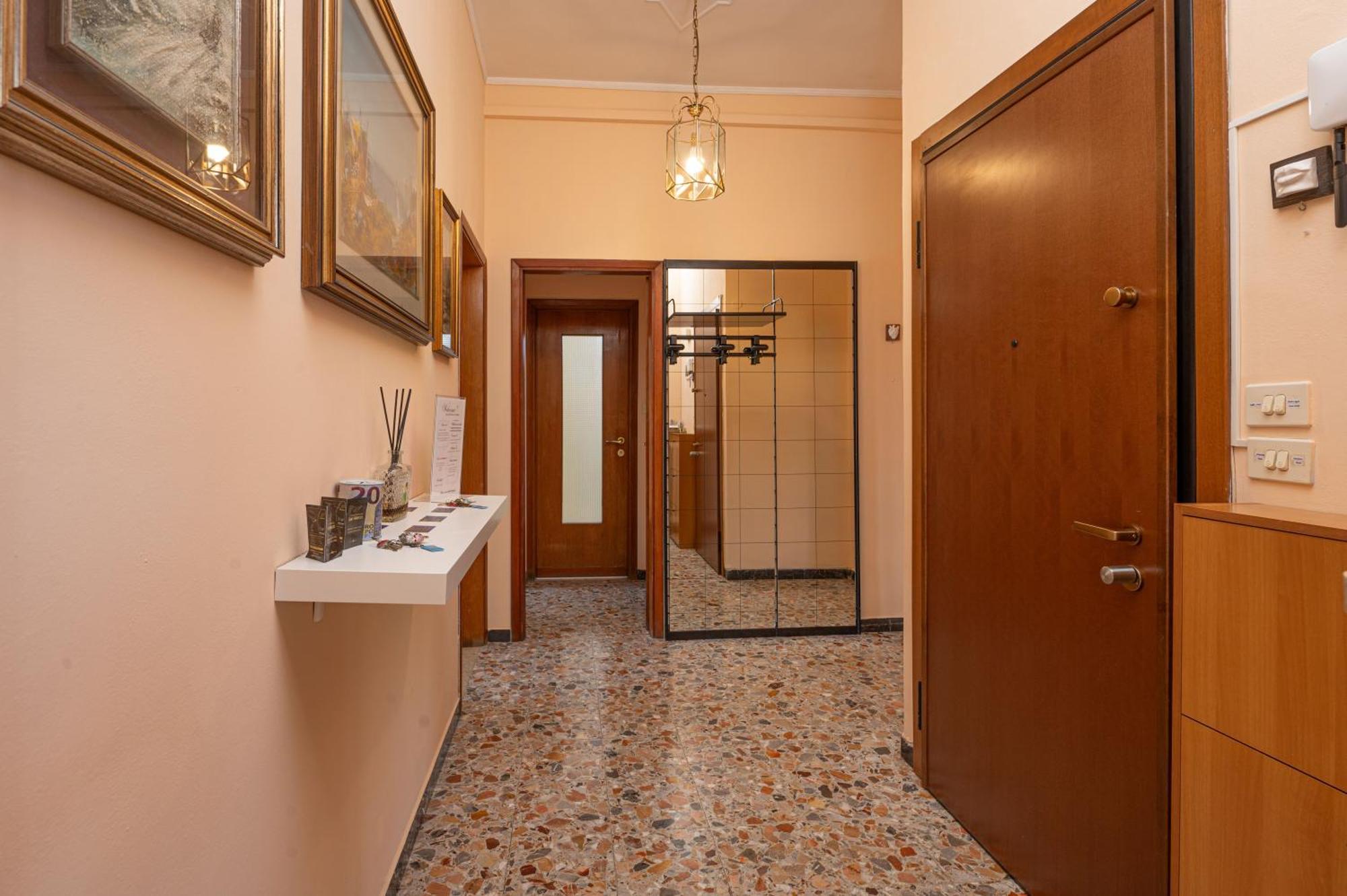 Appartamento Attico Vintage 10Min Da Arena Verona Dış mekan fotoğraf